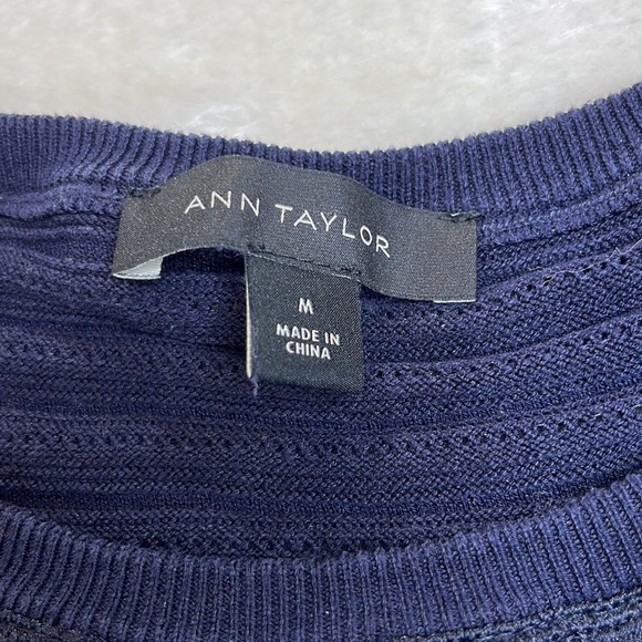 Ann Taylor Scalloped Trim Silk Blend Navy Sweater Size Medium - Picture 2 of 11